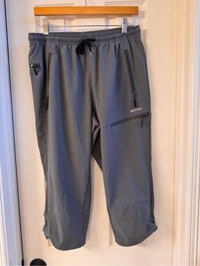 Women's Gray Capris - Lightweight Active Pants